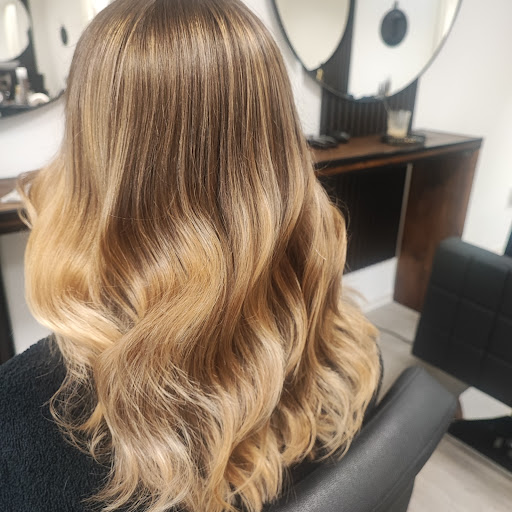 Salon Malliá - Thumbnail