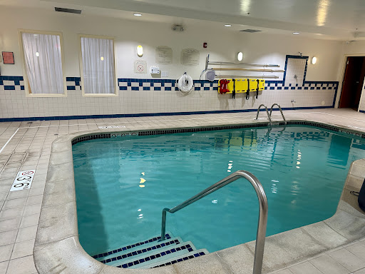 Fairfield Inn & Suites Detroit Metro Airport Romulus Gallery - United States