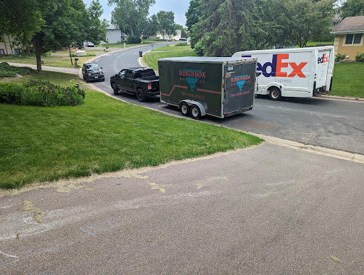 Robinson Moving - Visual