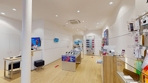 Photo n°21 de Boutique SFR Paris Courcelles à Paris (Opérateur téléphonique)