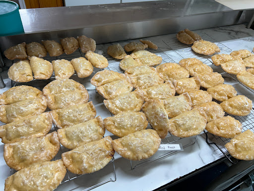 Lee's Bakery - Thumbnail