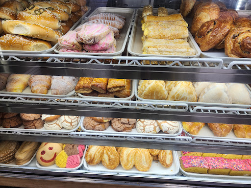 Marilus bakery #2 / Panaderia marilus # 2 - Thumbnail