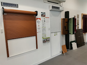 Photo n°8 de BATIMAN Alutex Aumont-Aubrac à Peyre en Aubrac (Fournisseur de portes de garage)