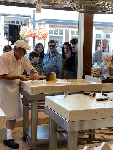 Ryba's Fudge Shop - Mall Store - Thumbnail