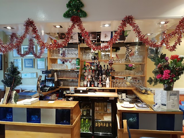 Tiffins Tandoori Restaurant