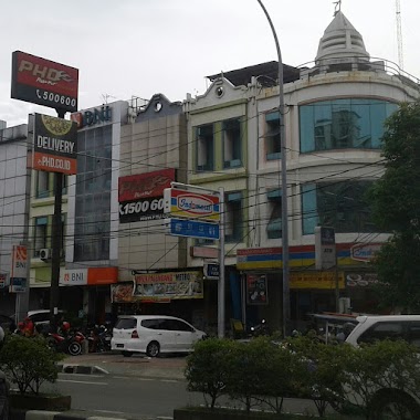 Indomaret Pesanggrahan, Author: Awaludin Manhal