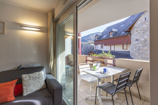 T2+ Location appartement 4 pers centre village Saint-Lary-Soulan Hautes-Pyrénées fibre garage - Thumbnail