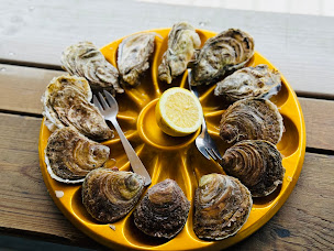 Photo n°6 de La Cahute à Saint-Méloir-des-Ondes (Restaurant de fruits de mer)