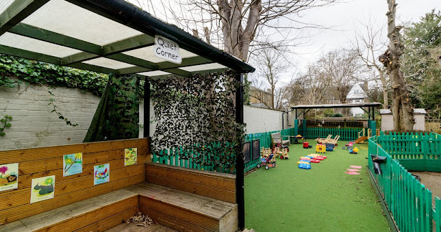 Busy Bees at Ealing 2A and 2B The Grove Open Times