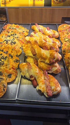 Hasty Tasty Pizza