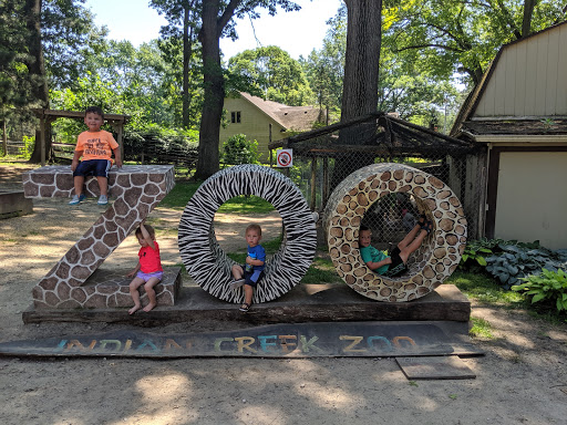Indian Creek Zoo - Thumbnail