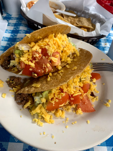 Lupe's Cafe - Visual