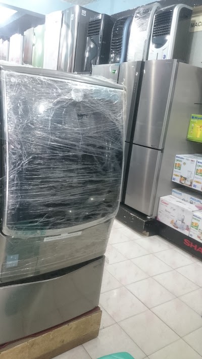 electronics-store