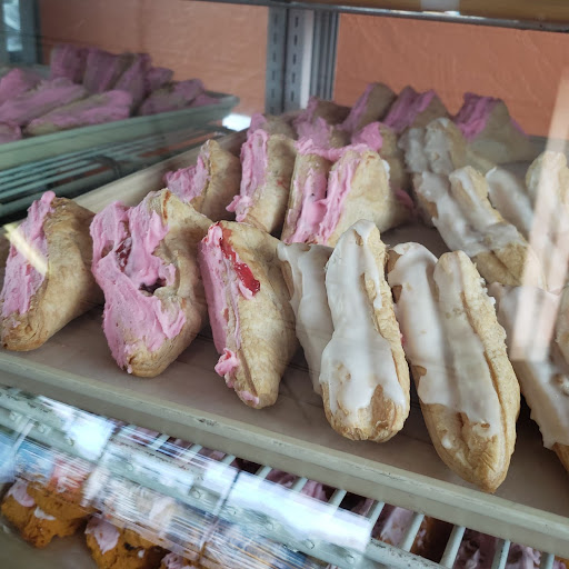 La Superior Bakery - Thumbnail