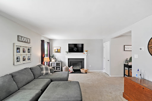 Michelle Andrews, Real Estate Agent - Thumbnail