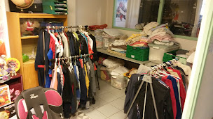 Photo n°3 de ACASED 83 - Friperie & Equipements Divers à Carcès (Friperie)