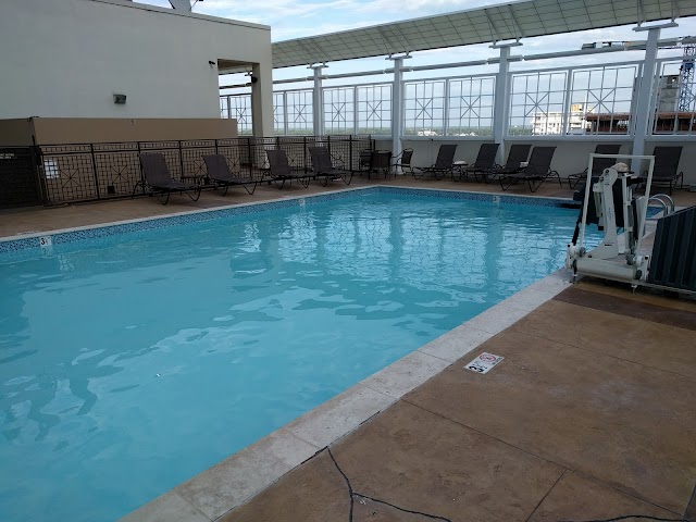 Holiday Inn Charlotte-Center City