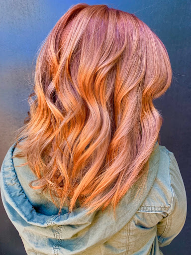 Erika Gold at Salon Studios - Thumbnail