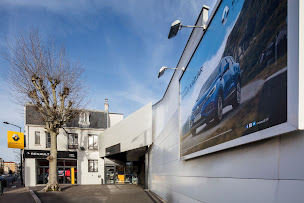 Photo n°13 de Garage Renault Dacia Cretaz à Asnières-sur-Seine (Vendeur de voitures d'occasion)