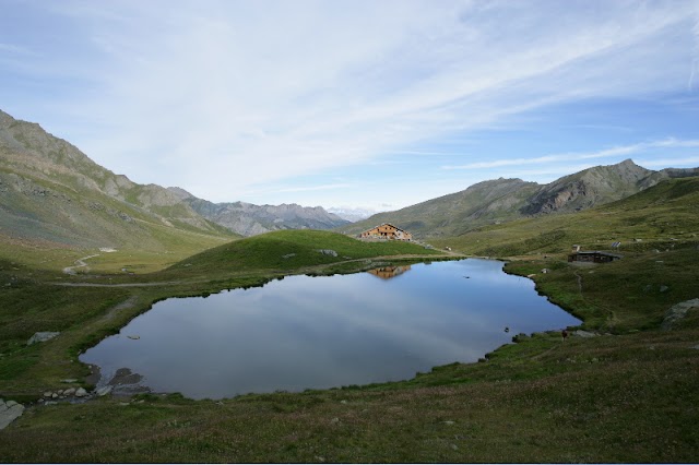 Place around image