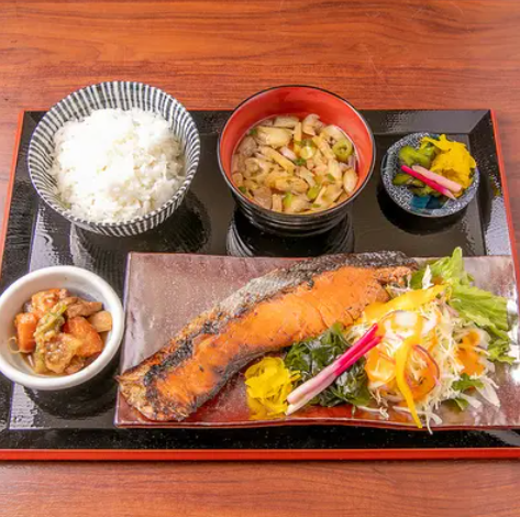 みなと食堂 麹町店