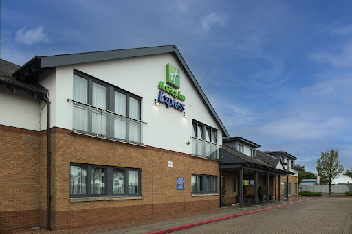 Holiday Inn Express Edinburgh Airport by IHG