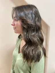 Photo n°13 de EMILIE coiffure à Castres (Salon de coiffure)