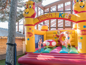 Photo n°9 de Camping Yelloh Village L'Etoile des Neiges à Montclar (Agence de location de maisons de vacances)