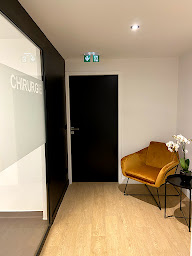 Photo n°6 de Dr Aurélien NAVEILHAN Implantologie et Esthétique à Saint-Pierre-d'Irube (Dentiste)