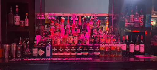 Rumours Retro Bar - Thumbnail