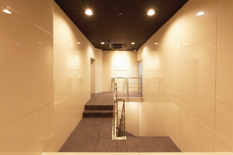 株式会社タカラレンタックスグループホールディングス