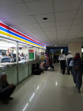 Indomaret Point ( Stasiun Juanda ), Author: Zulkifli Taher