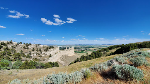Scotts Bluff Summit Parking Logo