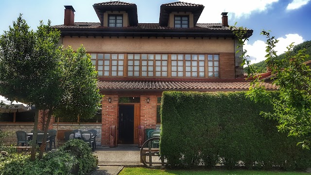 La Casona de Entralgo