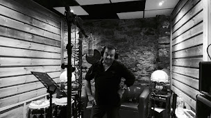 Photo n°12 de Studio REDTone à Bastia (Studio d'enregistrement)