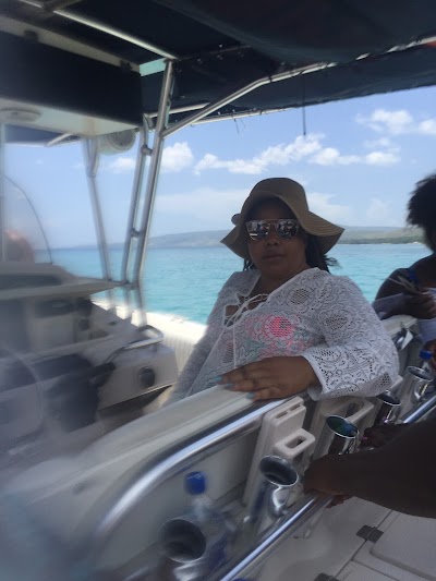 Photos of Anse a Gual&egrave;ts sandbar