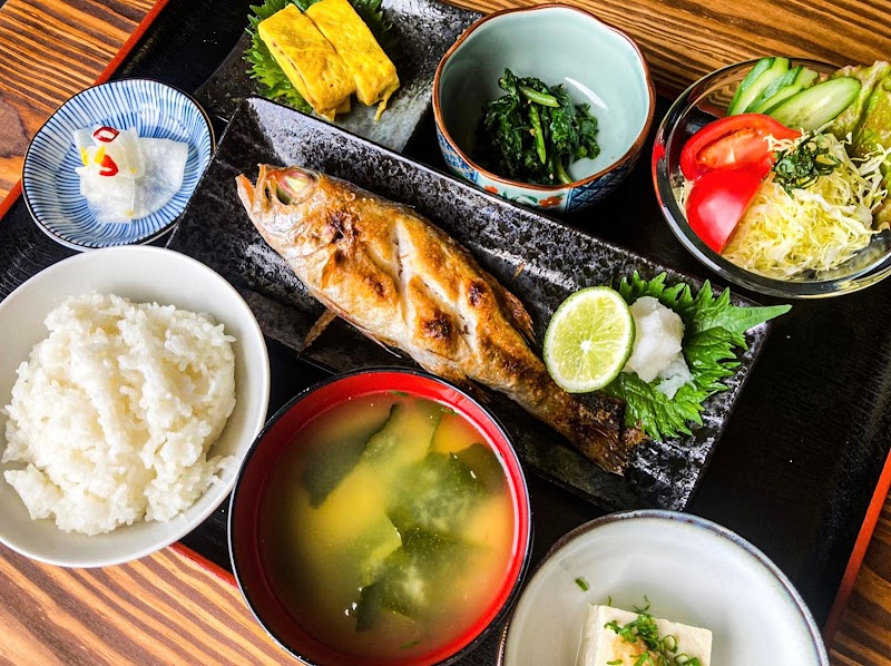 食堂 さんさん （ノドグロ塩焼き、漬け丼、アジフライ）