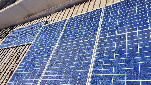 EBS Reparos Elétricos, limpeza e Instalacao sistema solare instalação e manutenção de ar condicionado