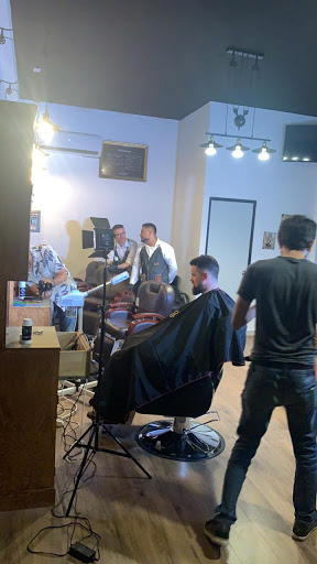 Cuatro Barbería