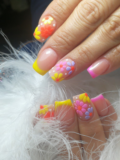 Sofra Nails - Visual