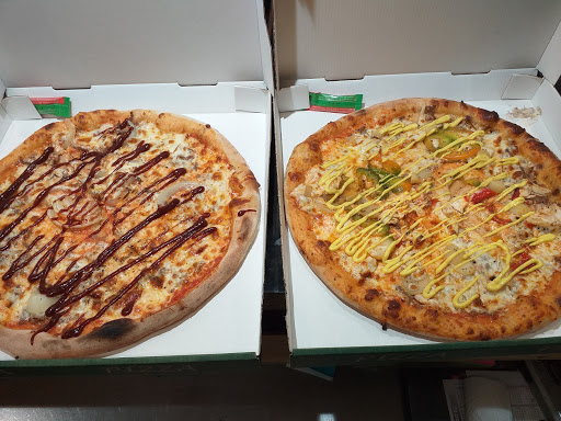 Photo 3 - Top Pizza 26
