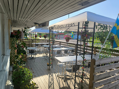 Grill & Slice (f.d. Jönåkers pizzeria) Tybblegårdarna 6A, 610 50 Jönåker, Sverige