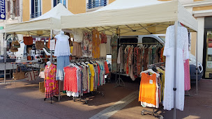 Photo n°15 de Autour de Vous Shop à Briord ()