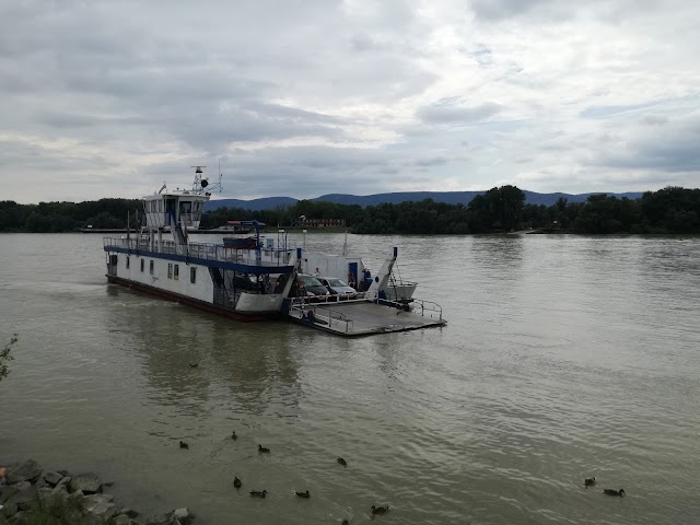 Vác