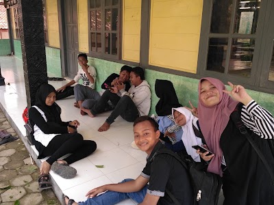Photos of SMA Negeri 1 Randublatung
