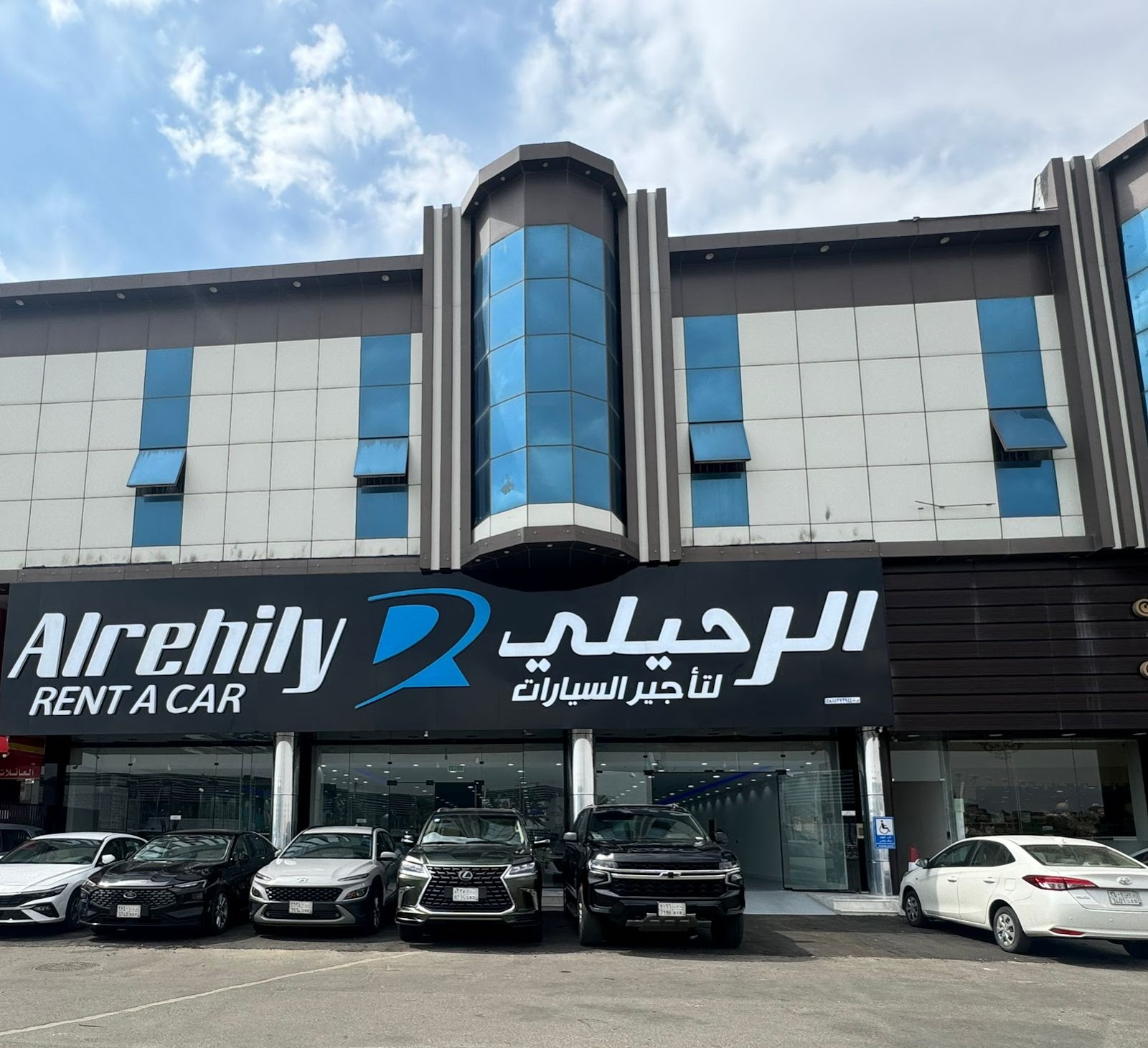 اسطول راشد لتأجيرالسيارات🚘 RASHED CAR RENTAL FLEET - صورة 5