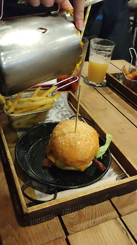 Hozzászólások és értékelések az Burger-Bar-Hol-ról