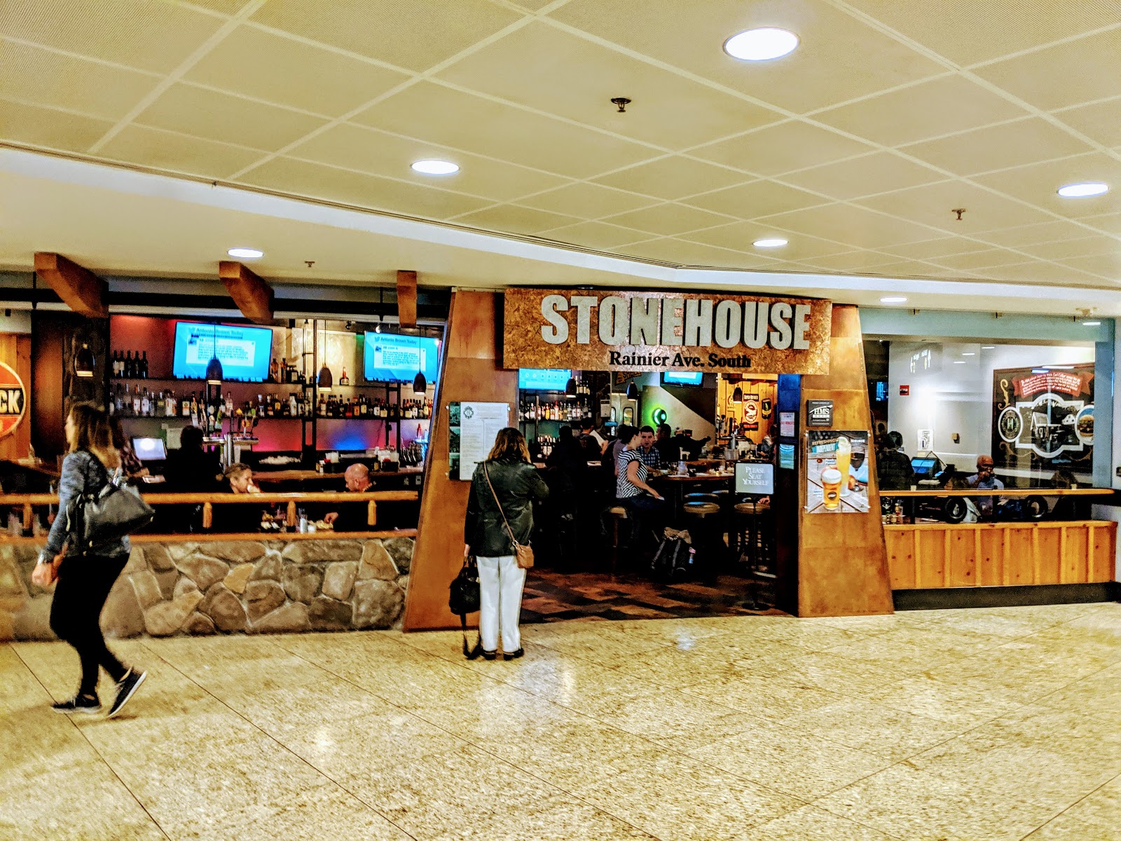 Stonehouse Cafe and Bar