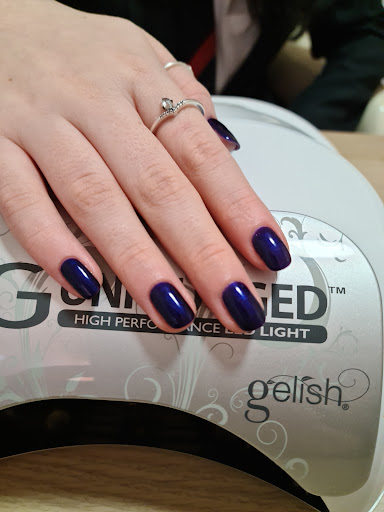 Magic Manicures Nails & Training Aston Fields