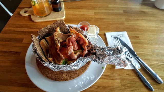 Dexter Café & Bar